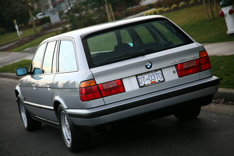 Illustration for article titled At $15,900 Canadian, Could This 1994 BMW 525tds Estate Be The New Family Canuckster?